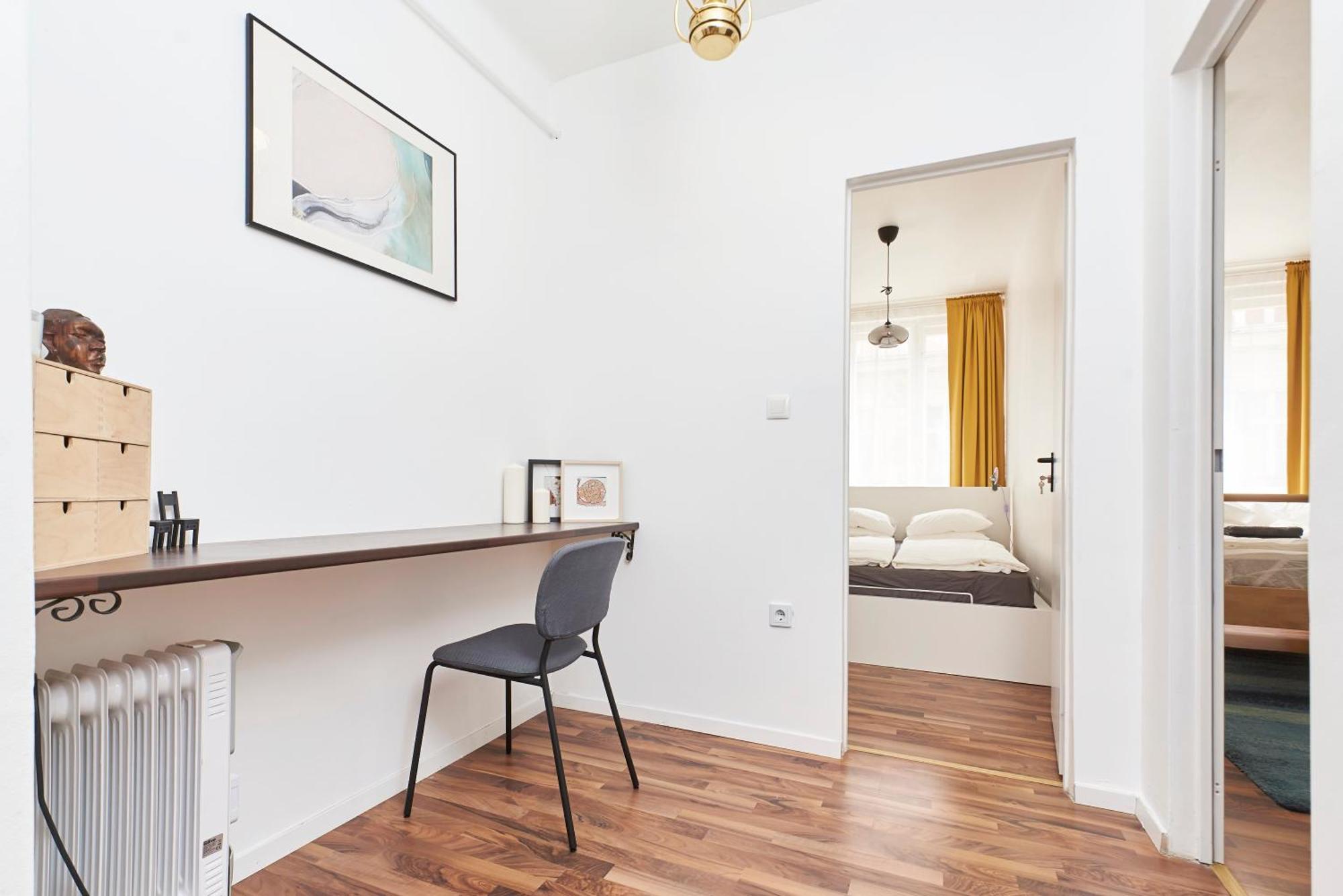 U Home Central Budapest Bagian luar foto