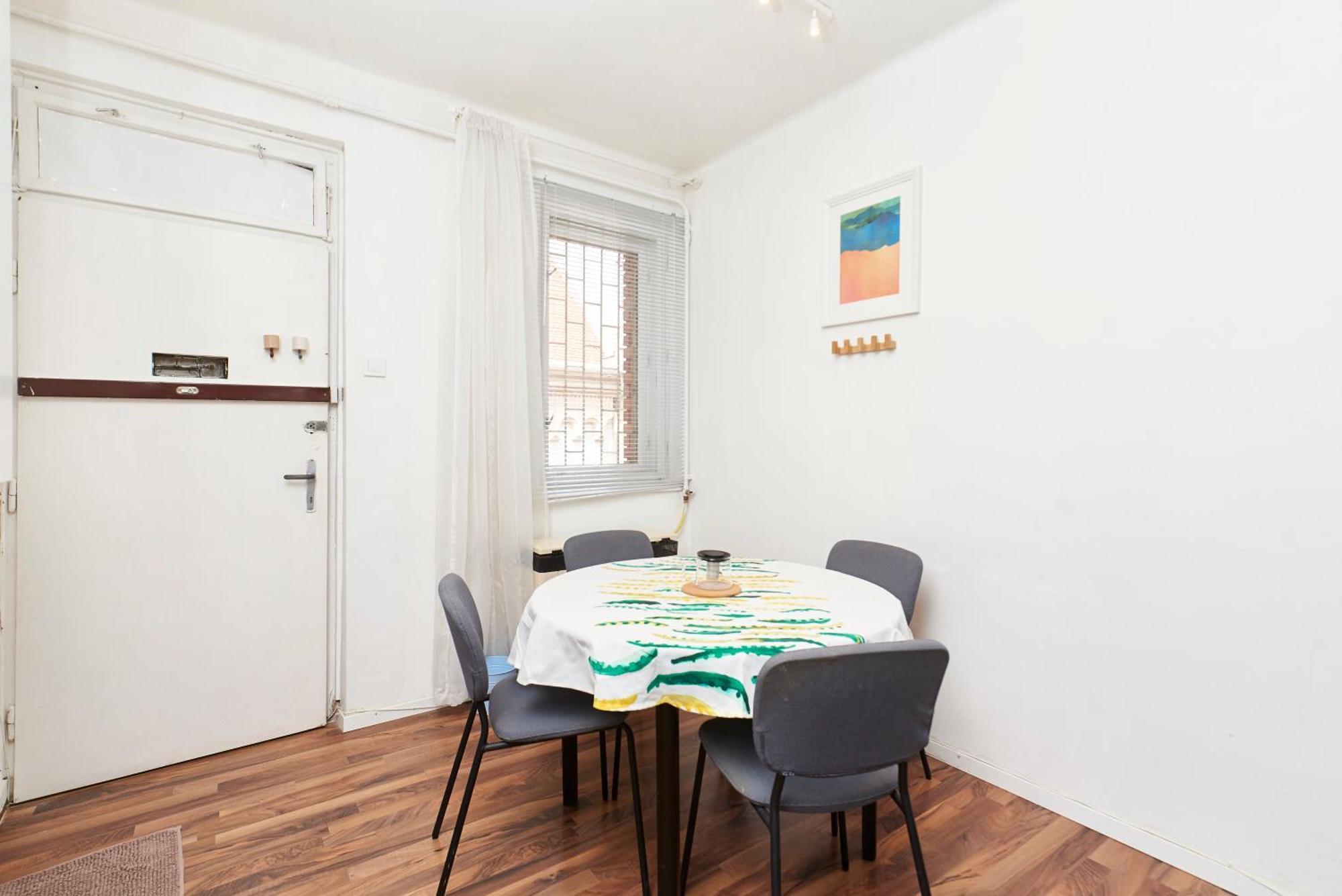U Home Central Budapest Bagian luar foto