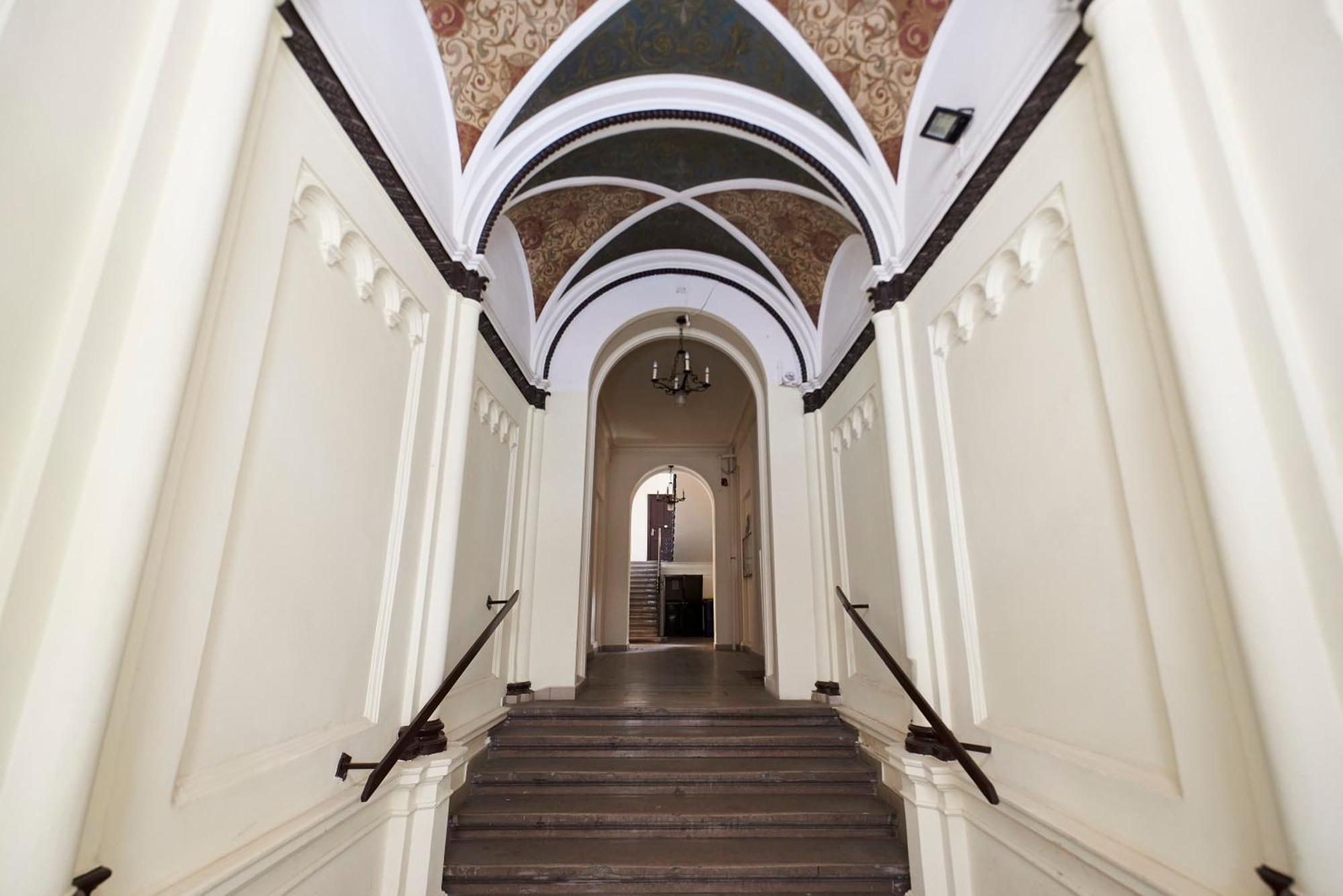U Home Central Budapest Bagian luar foto